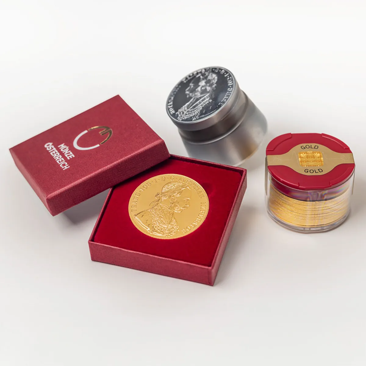 Vierfach Dukaten im Etui offen mit Tube und Stempel